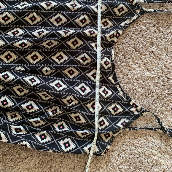 Patterned Jumpsuit - Picture 7 of 9